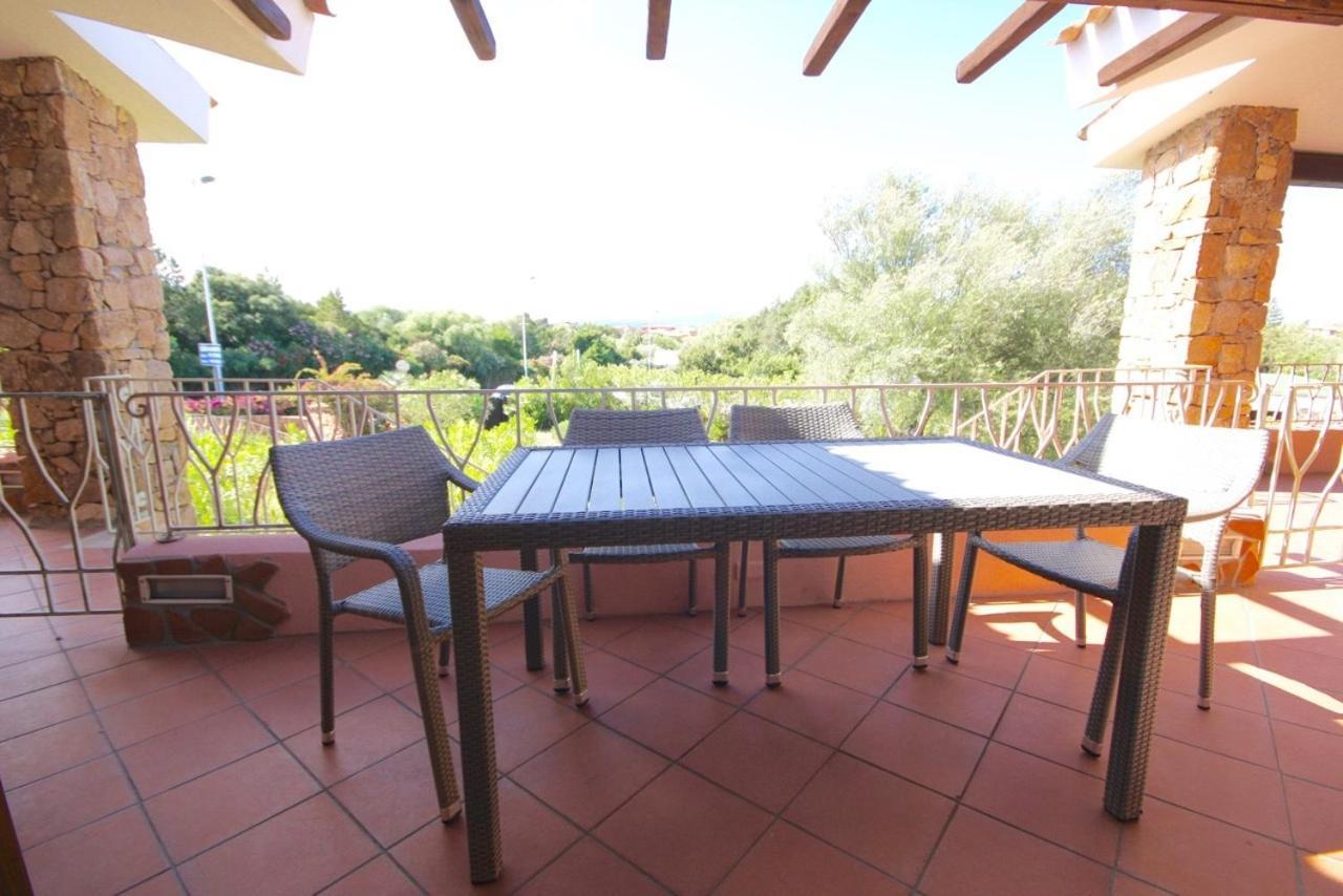 Residenze Dei Fiori Villa Porto Rotondo Bilik gambar