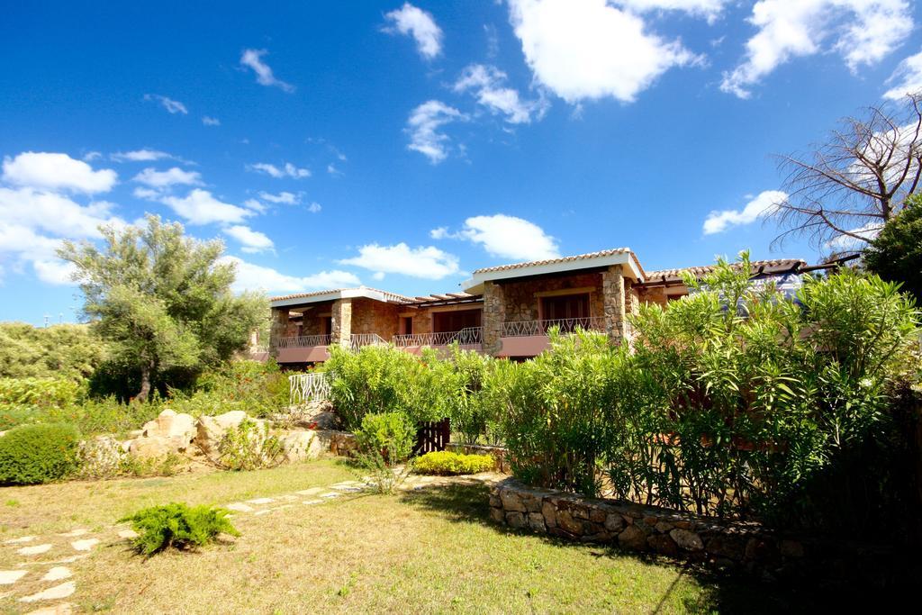 Residenze Dei Fiori Villa Porto Rotondo Luaran gambar