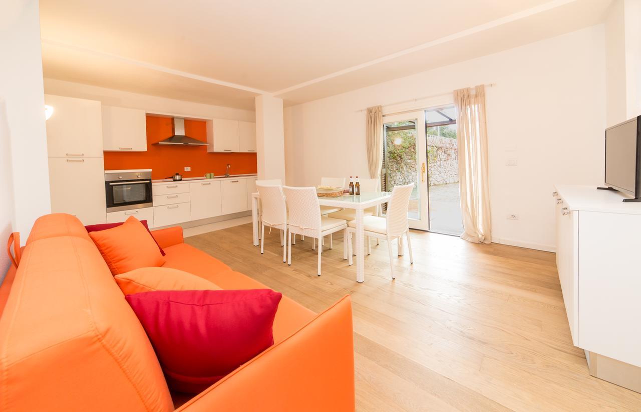 Residenze Dei Fiori Villa Porto Rotondo Luaran gambar