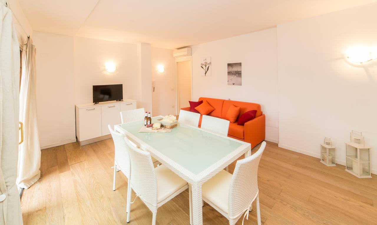 Residenze Dei Fiori Villa Porto Rotondo Luaran gambar