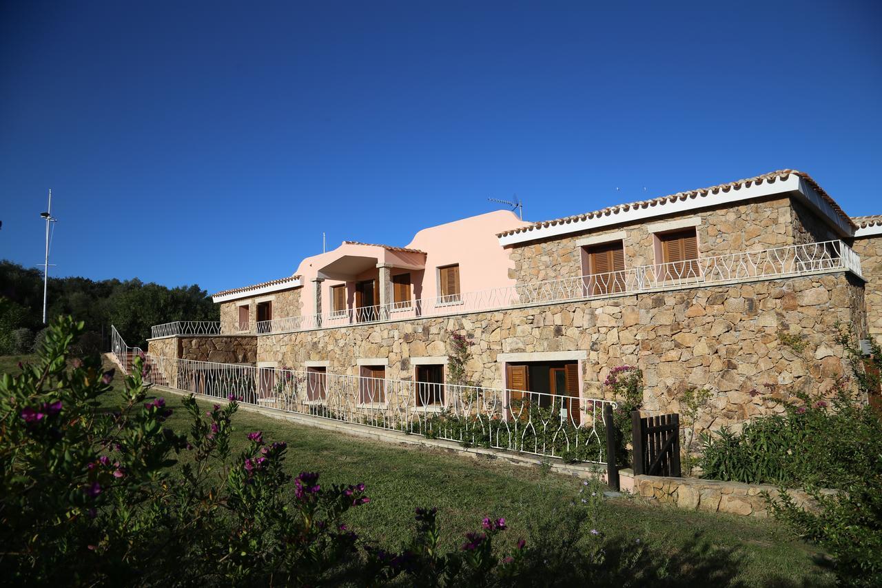 Residenze Dei Fiori Villa Porto Rotondo Luaran gambar